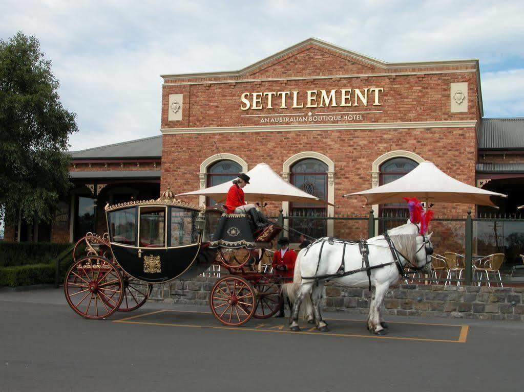 The Terrace At The Settlement Motel Cranbourne Exterior photo